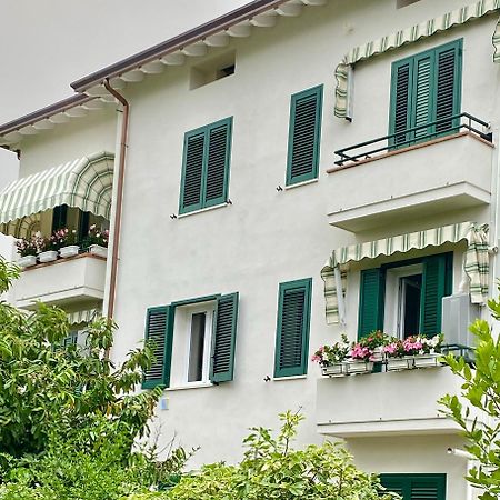Apartmán Domus Zoe Forte dei Marmi Exteriér fotografie